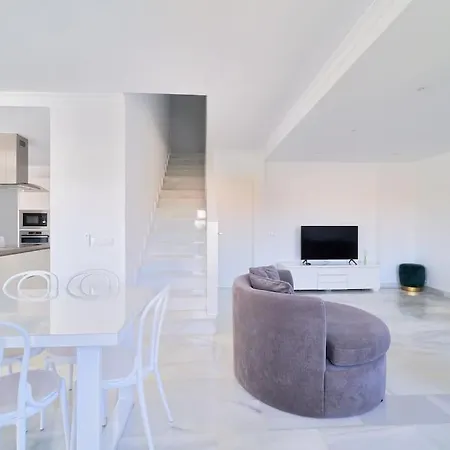 Superbe Appartement Avec Jaccuzi Marbella Exterior photo