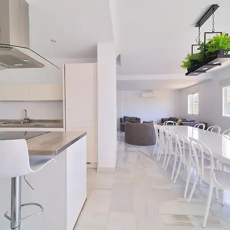 Superbe Appartement Avec Jaccuzi Marbella Exterior photo