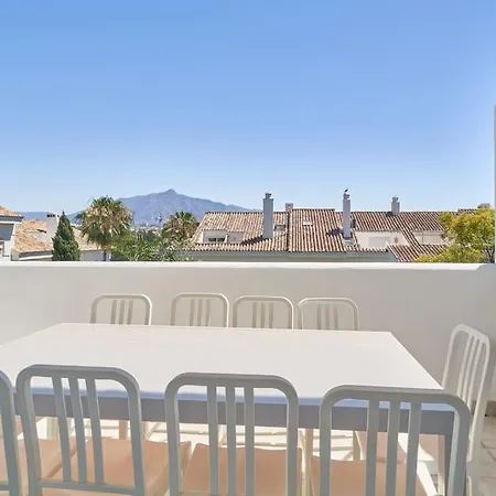 Superbe Appartement Avec Jaccuzi Marbella Exterior photo
